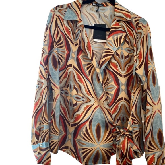 Zara coord set, printed wrap shirt and wide leg pants sz M, pajama style - Picture 7 of 11